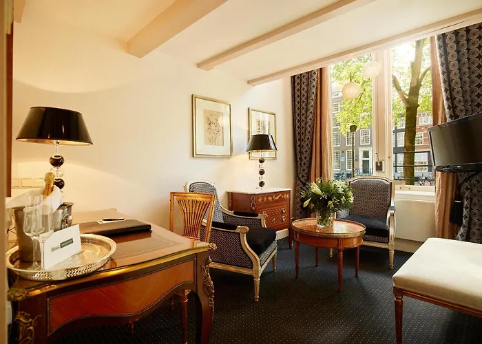 Ambassade Hotel